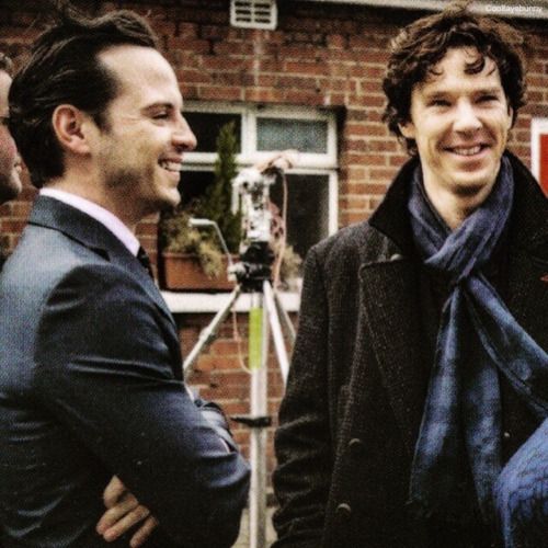 Andrew Scott (Moriarty) and Benedict Cumberbatch (Holmes) on the set of "Sherlock"